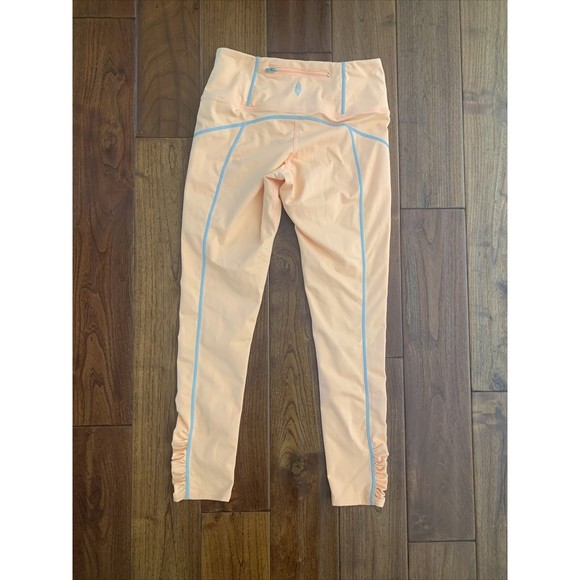 FREE PEOPLE MOVEMENT You're A Peach Activewear Leggings Contrast Seams Size S - Picture 7 of 10